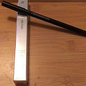 IT cosmetics No tug eyeliner